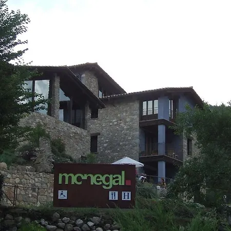 Monegal 3*